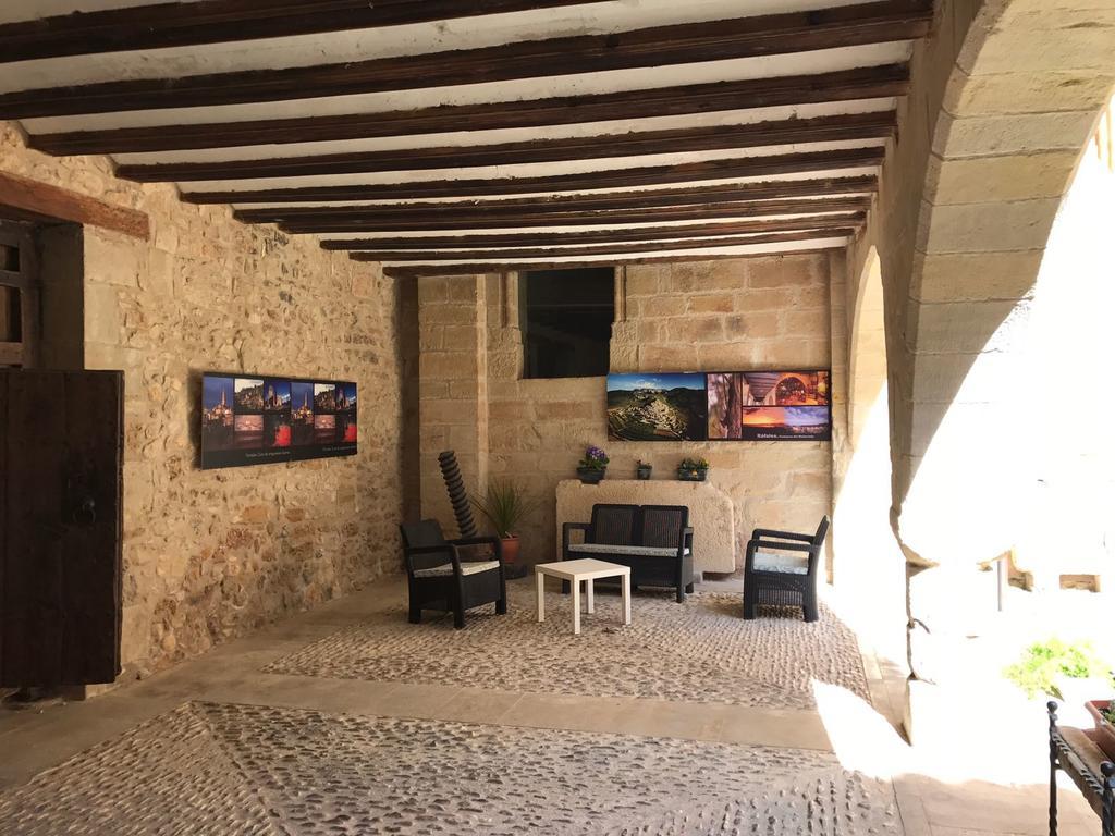 Hospederia Virgen De La Fuente Hotel Peñarroya de Tastavins Exterior foto
