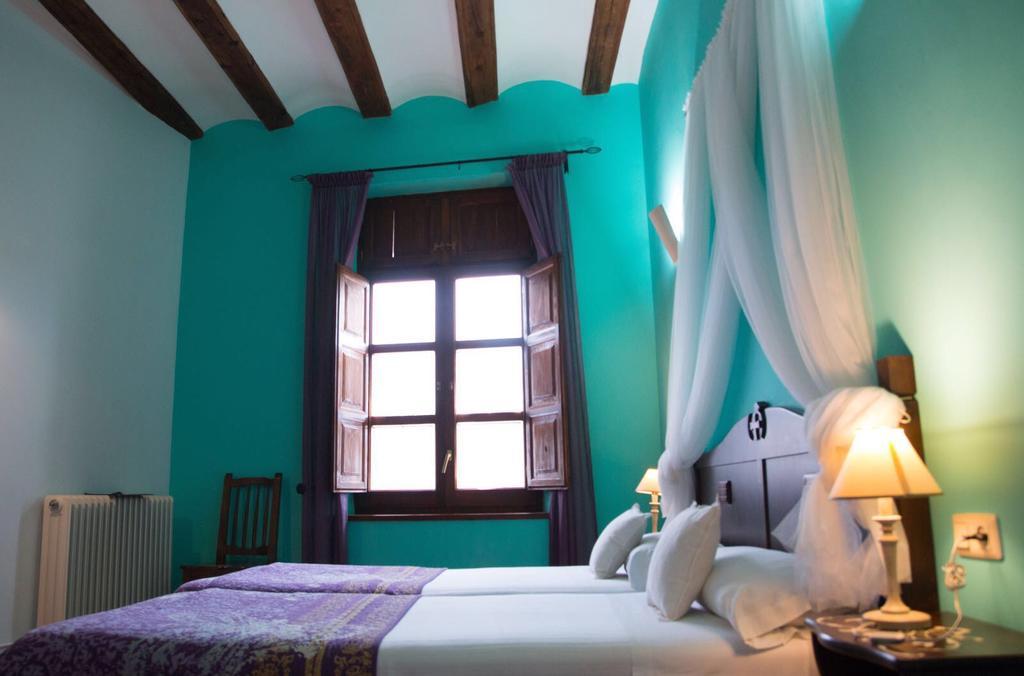 Hospederia Virgen De La Fuente Hotel Peñarroya de Tastavins Exterior foto